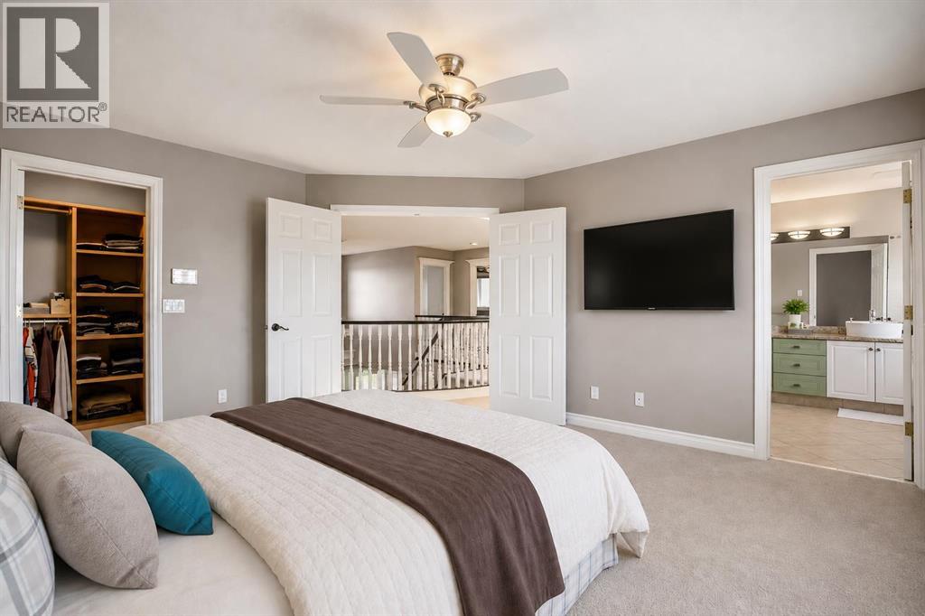 59 Signature Heights Sw, Calgary, Alberta  T3H 3C1 - Photo 25 - A2316963