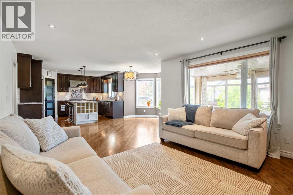 59 Signature Heights Sw, Calgary, Alberta  T3H 3C1 - Photo 13 - A2316963