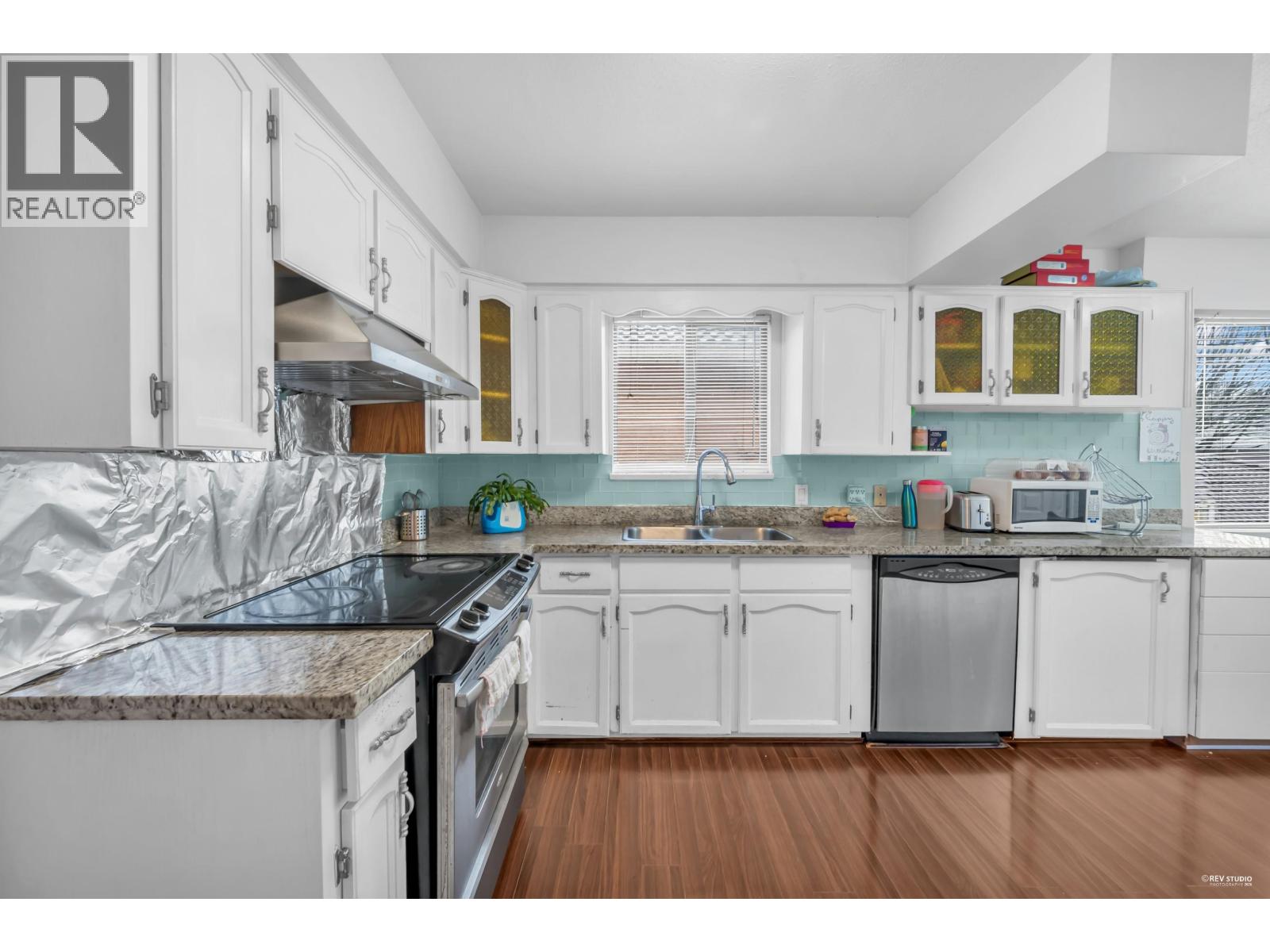 3334 Archimedes Street, Vancouver, British Columbia  V5R 4W3 - Photo 5 - R3138710