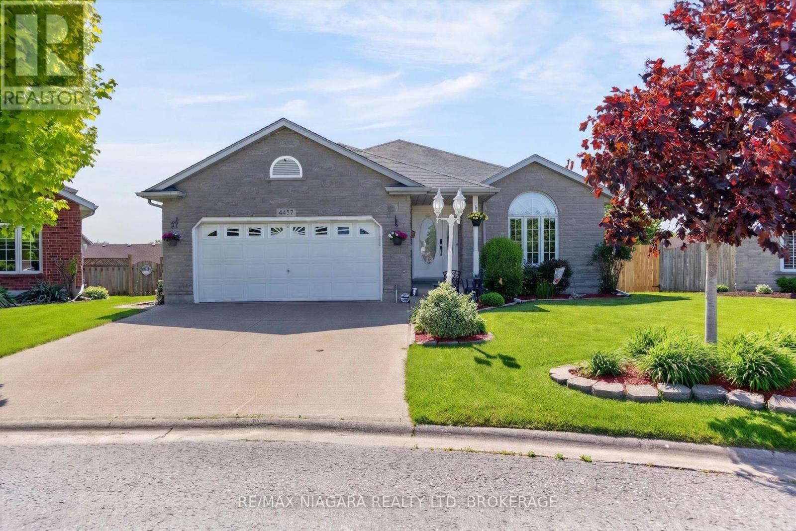 4457 Kathleen Crescent, Niagara Falls, Ontario  L2H 3H8 - Photo 3 - X13223148