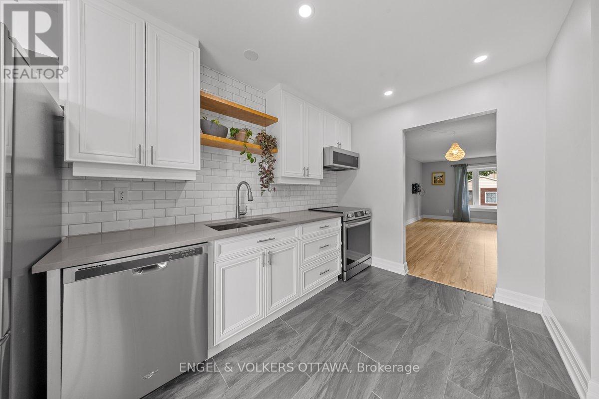 19 Wessex Road, Ottawa, Ontario  K2J 1S4 - Photo 4 - X13481058