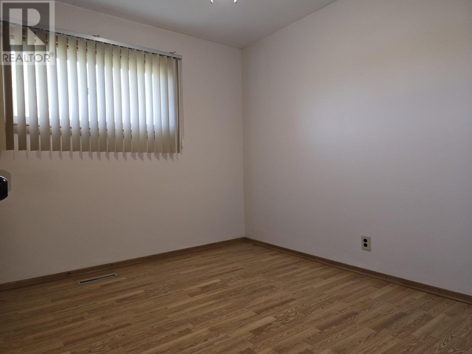 205 Edward St North, Thunder Bay, Ontario  P7C 4P1 - Photo 9 - TB2601659