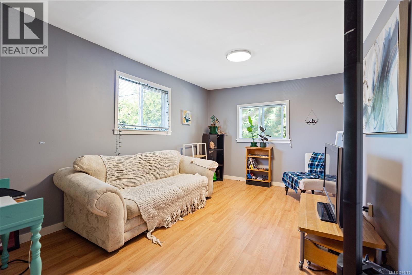 300 Beckley Ave, Victoria, British Columbia  V8V 1J6 - Photo 29 - 1041135