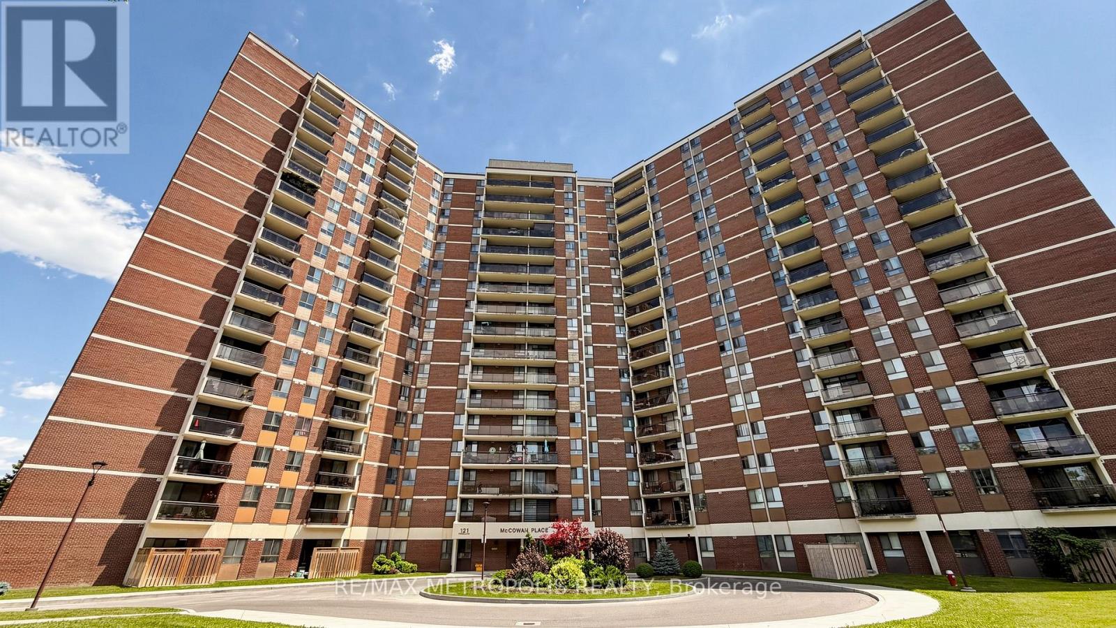 405 - 121 TRUDELLE STREET, Toronto, Ontario