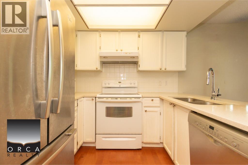885 Frederick Road, North Vancouver, British Columbia  V7K 2Y5 - Photo 2 - R3139062