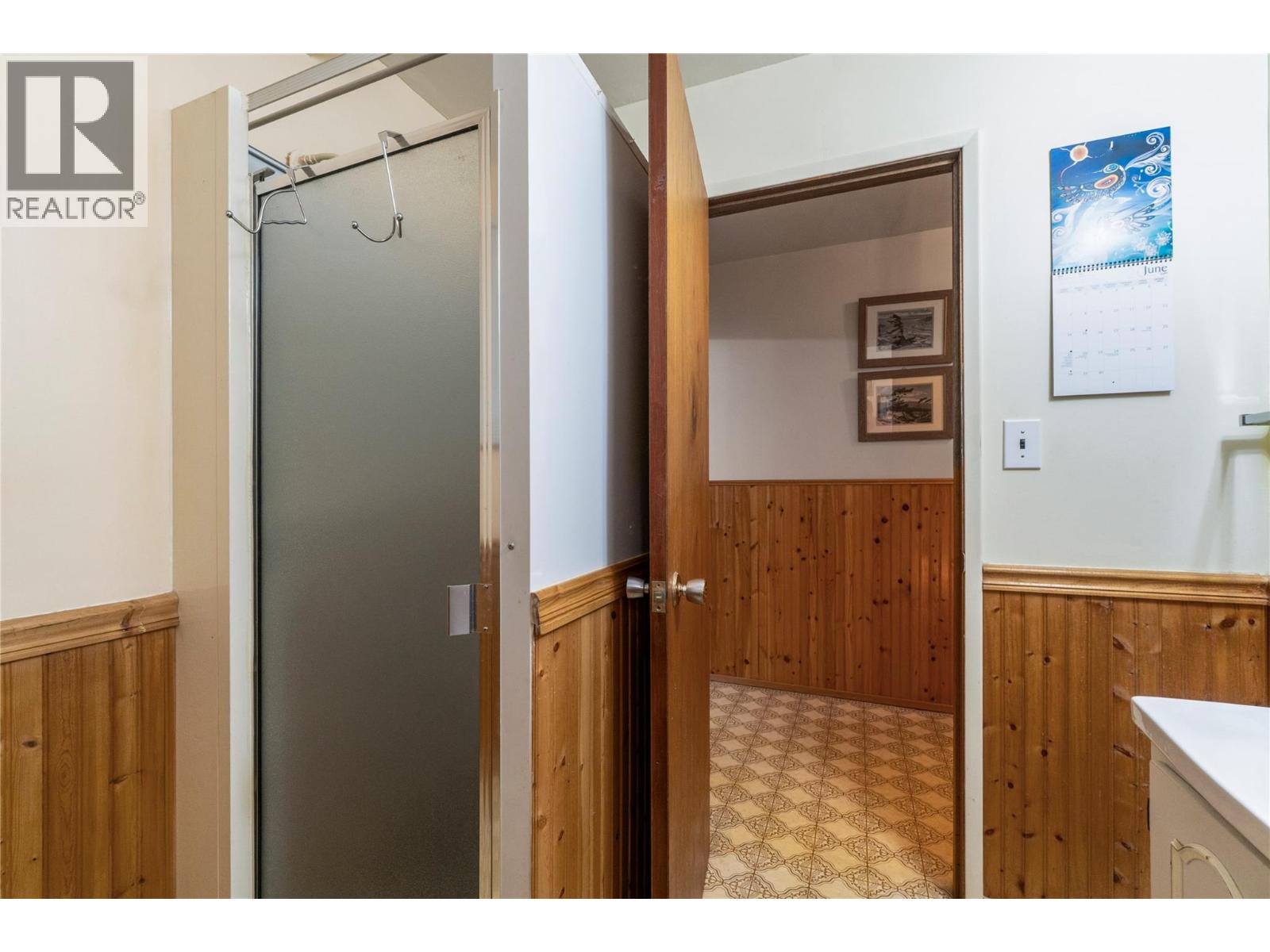 1730 36 Street Ne, Salmon Arm, British Columbia  V1E 2Z1 - Photo 19 - 10392172