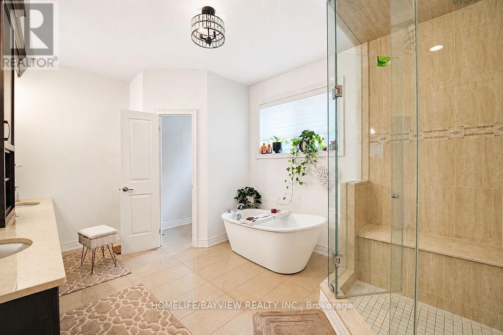 91 Marbrook Street, Richmond Hill, Ontario  L4C 0Y8 - Photo 46 - N13477622