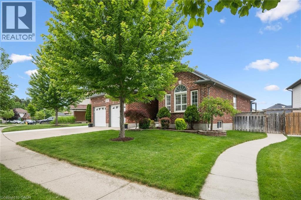 542 Rush Meadow Crescent, Kitchener, Ontario N2R 1T1 - Photo 3 - 40841952