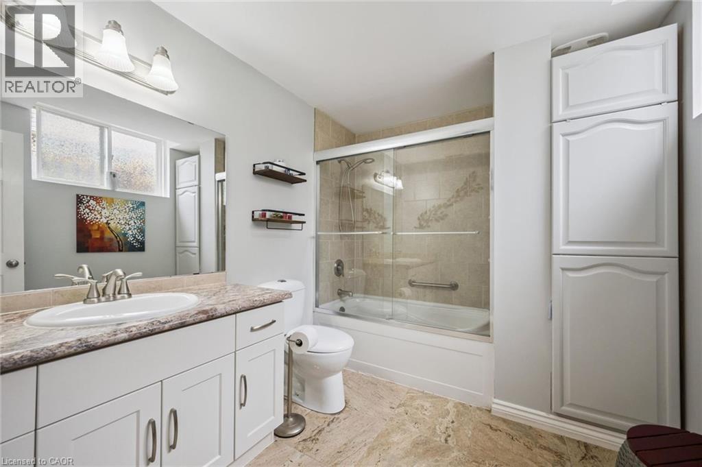 542 Rush Meadow Crescent, Kitchener, Ontario N2R 1T1 - Photo 38 - 40841952