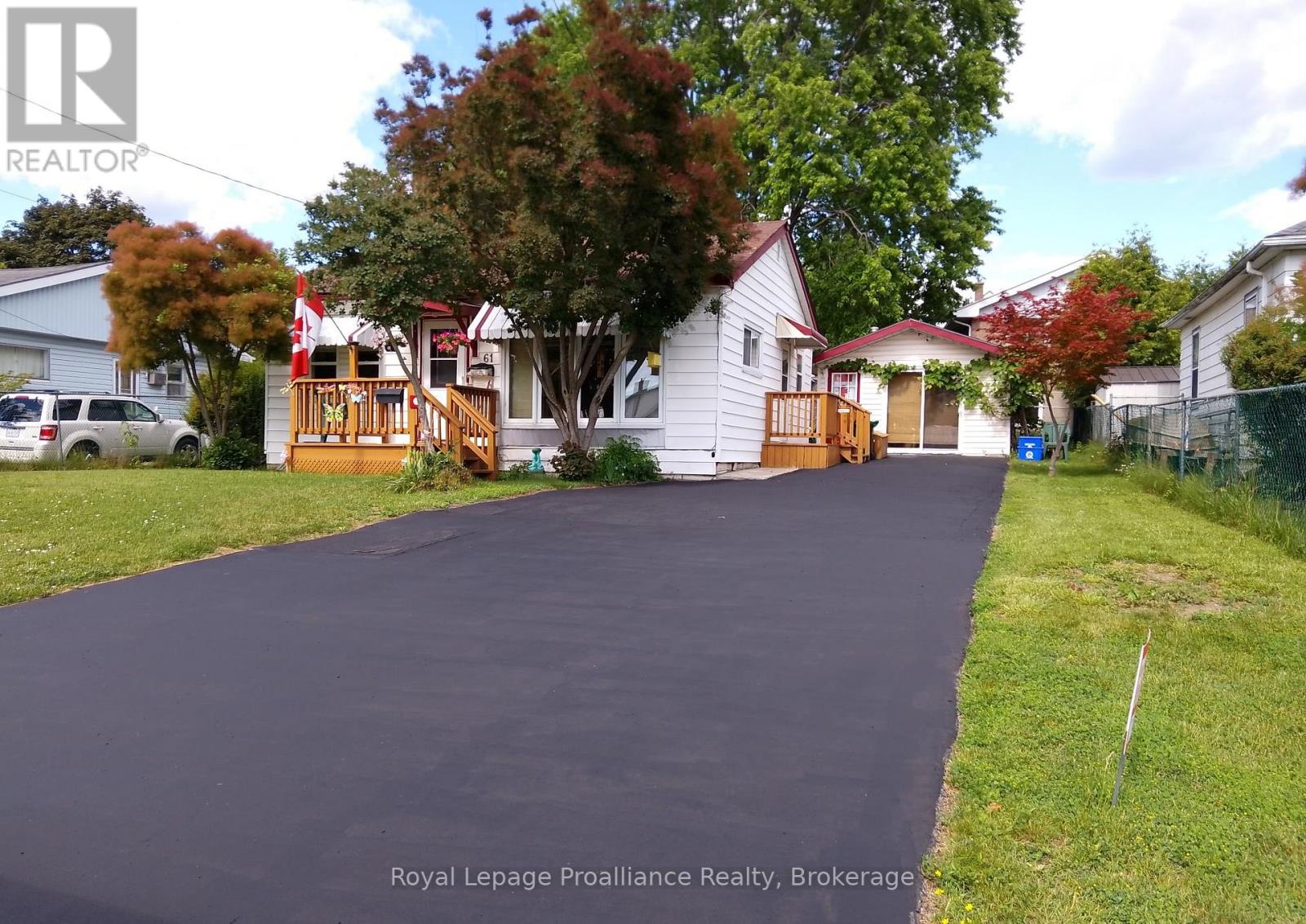 61 ORCHARD DRIVE, Belleville, Ontario