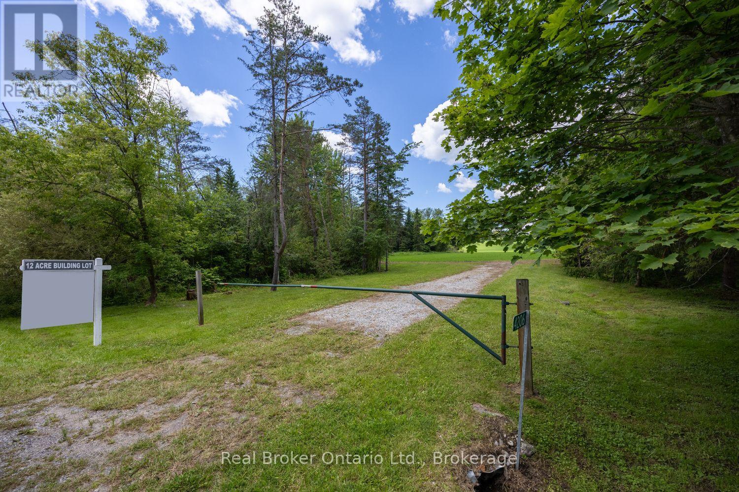 4206 Middle Road, Clarington, Ontario  L1C 3K2 - Photo 4 - E13481266