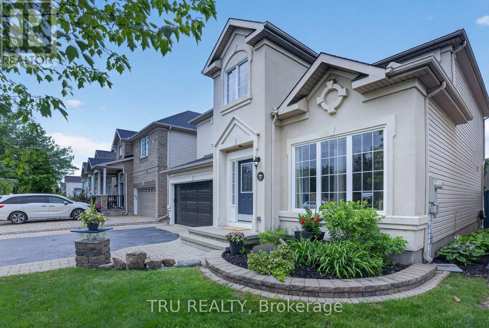 57 GOLFLINKS DRIVE, Ottawa, Ontario
