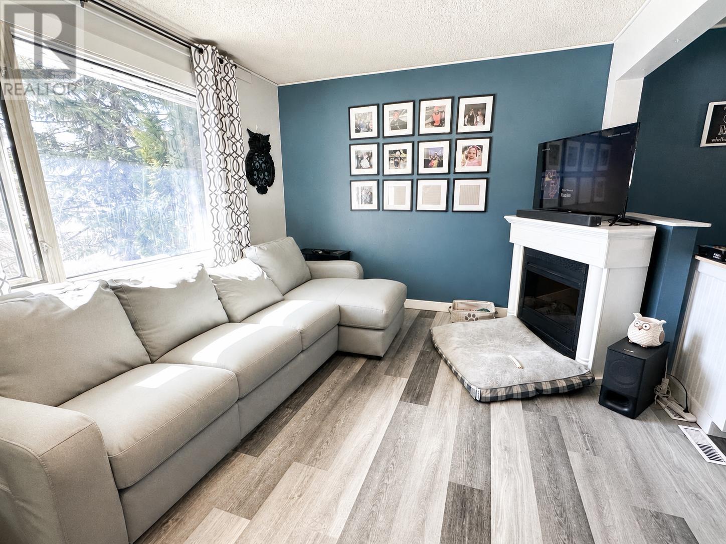 55 Dickenson Rd, Balmertown, Ontario  P0V 1C0 - Photo 2 - TB2601662