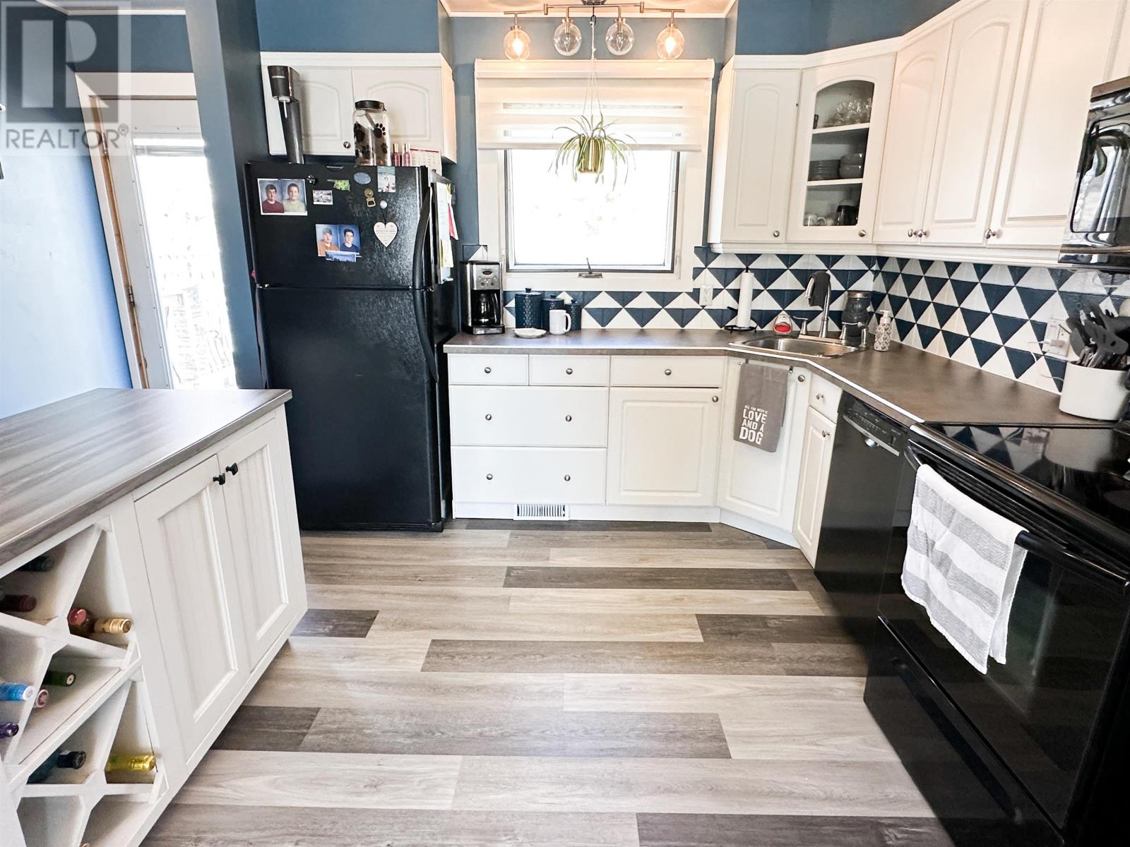 55 Dickenson Rd, Balmertown, Ontario  P0V 1C0 - Photo 6 - TB2601662
