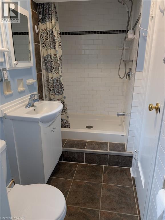 266 Mill Street, Kitchener, Ontario  N2M 3R5 - Photo 13 - 40842473