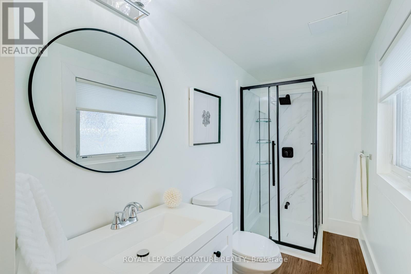 176 Barrington Avenue, Toronto, Ontario  M4C 4Z2 - Photo 22 - E13459780