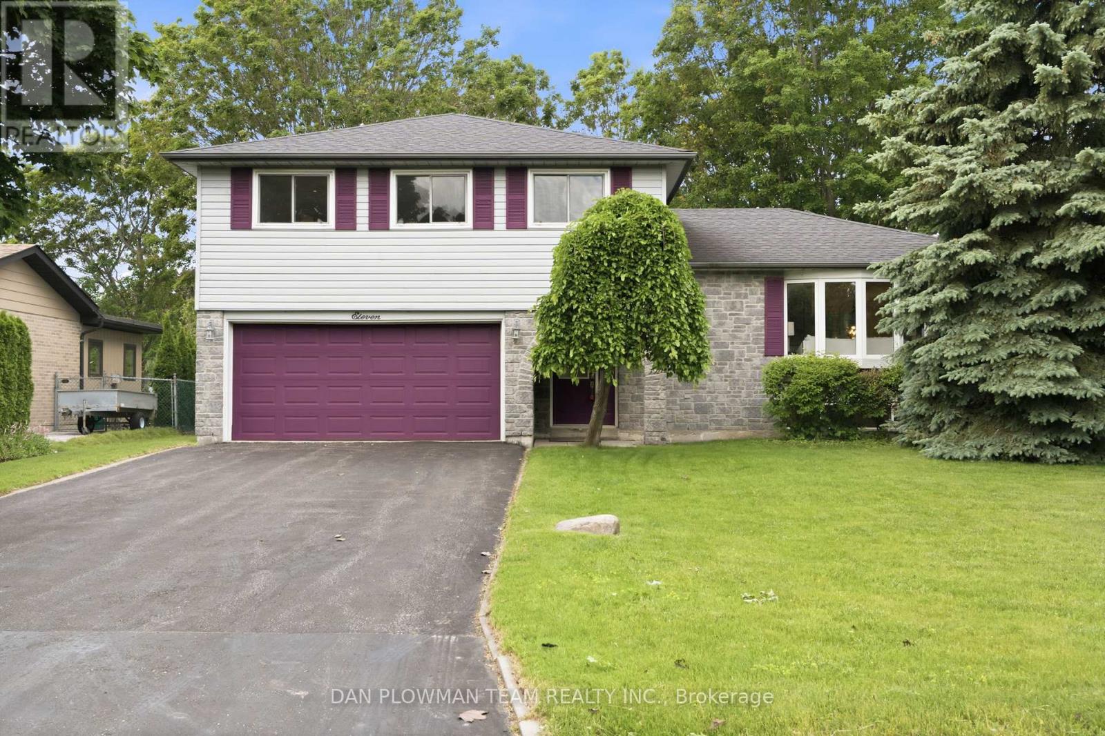11 MCCLARNAN ROAD, Ajax, Ontario