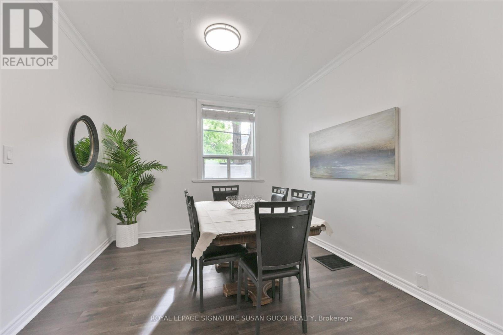 44 Westlake Avenue, Toronto, Ontario  M4C 4P8 - Photo 12 - E13481262
