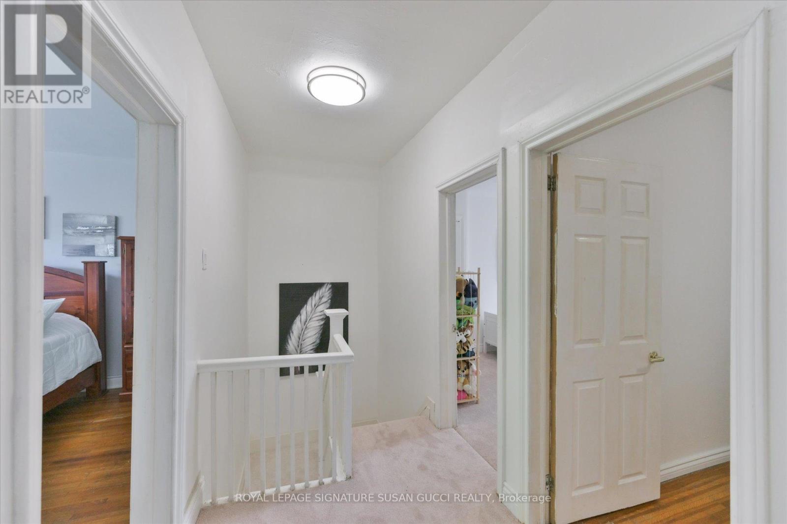 44 Westlake Avenue, Toronto, Ontario  M4C 4P8 - Photo 18 - E13481262