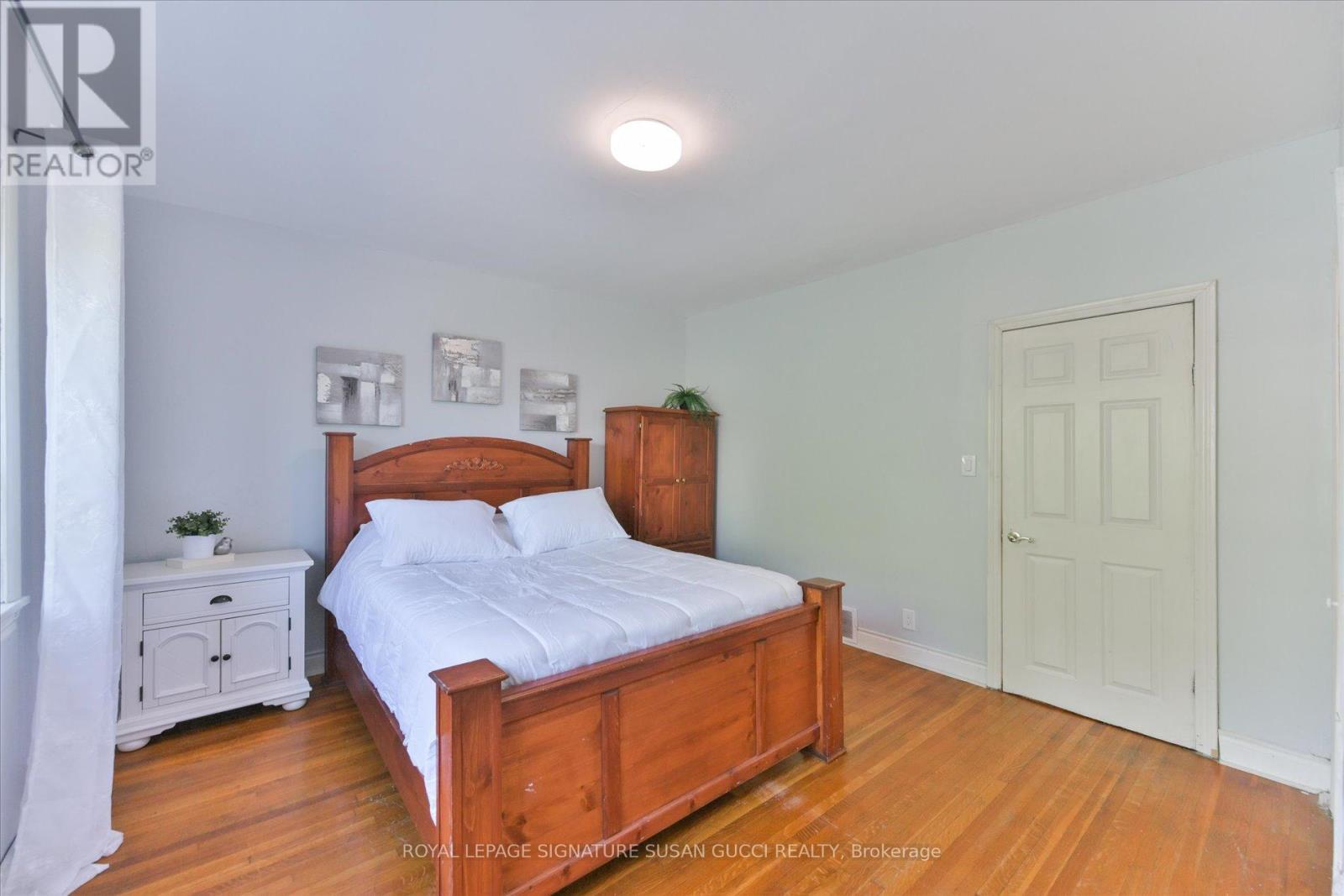 44 Westlake Avenue, Toronto, Ontario  M4C 4P8 - Photo 21 - E13481262