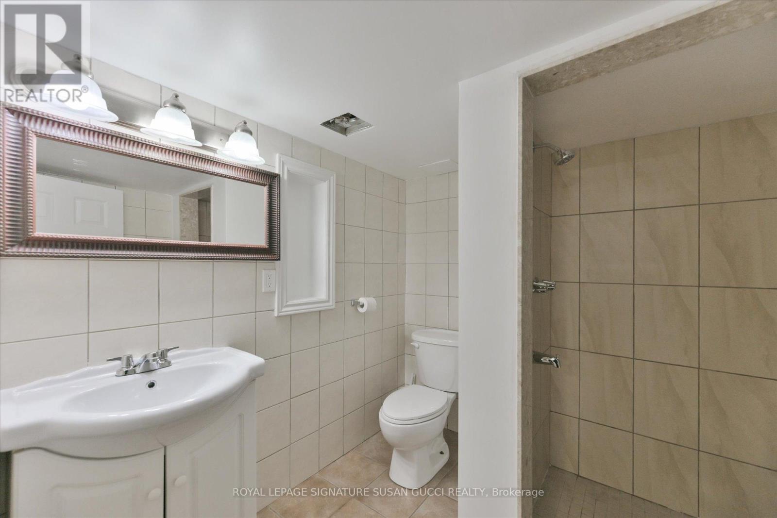 44 Westlake Avenue, Toronto, Ontario  M4C 4P8 - Photo 30 - E13481262