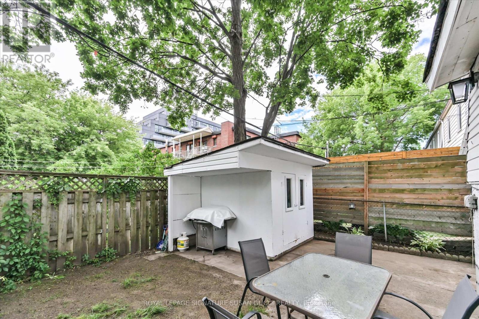 44 Westlake Avenue, Toronto, Ontario  M4C 4P8 - Photo 32 - E13481262
