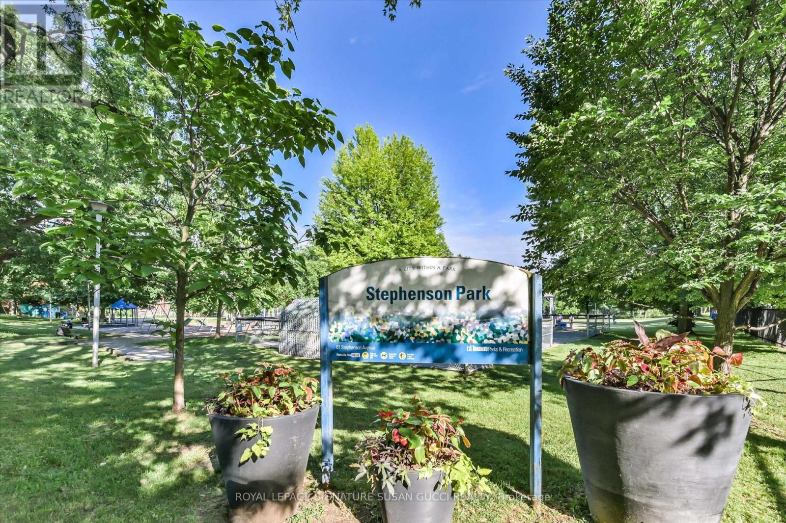 44 Westlake Avenue, Toronto, Ontario  M4C 4P8 - Photo 35 - E13481262