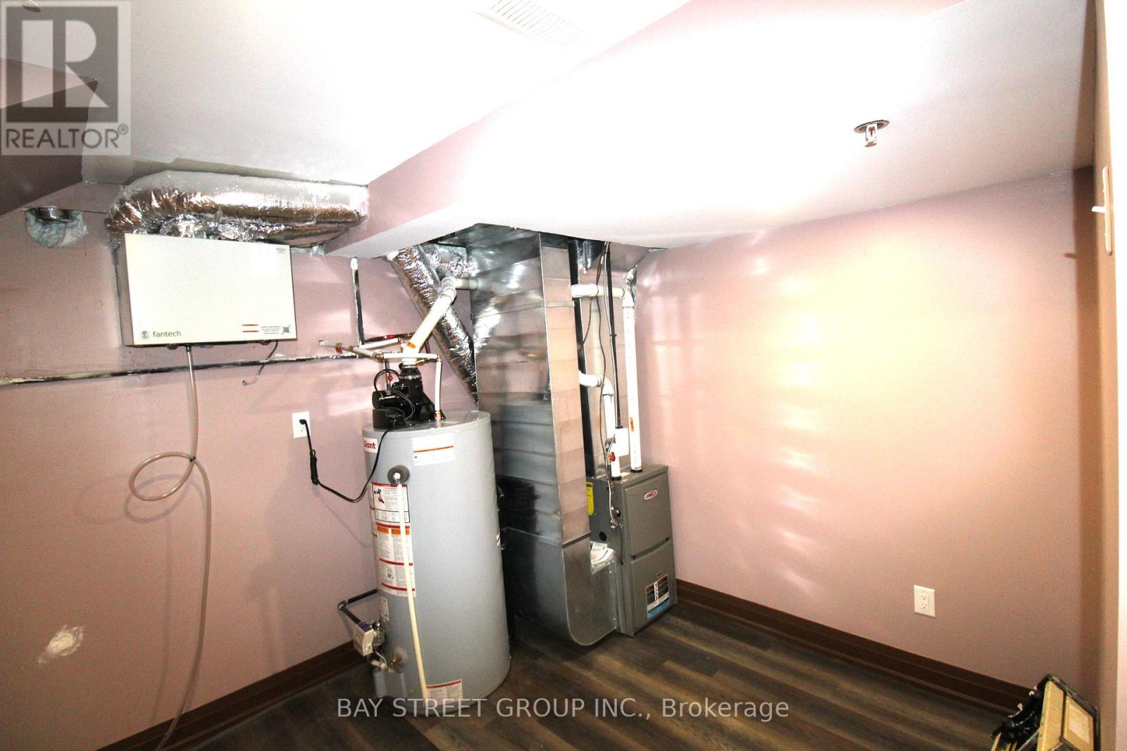 108 Chatham Avenue, Toronto, Ontario M4J 1K7 - Photo 16 - E13481282