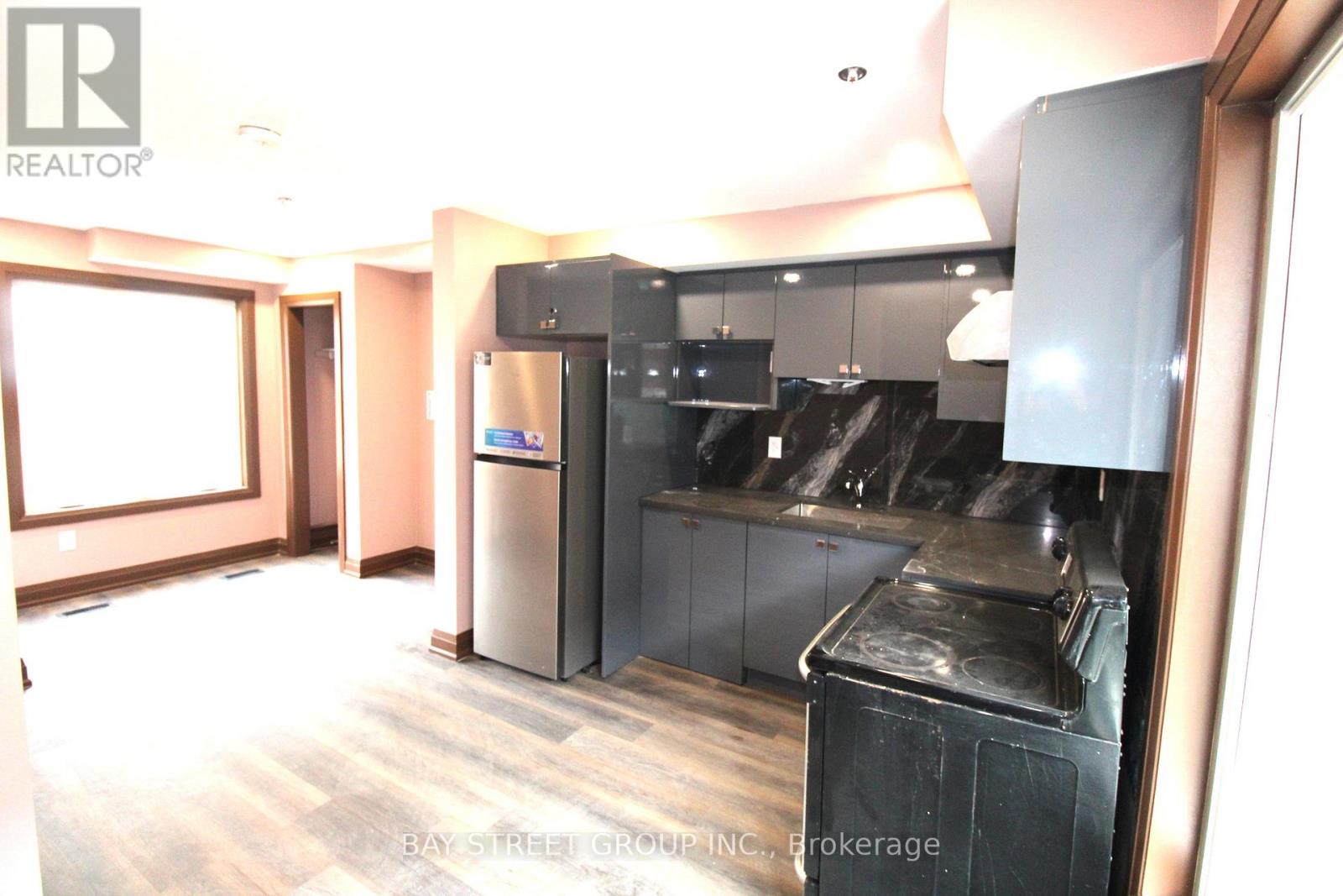 108 Chatham Avenue, Toronto, Ontario M4J 1K7 - Photo 3 - E13481282