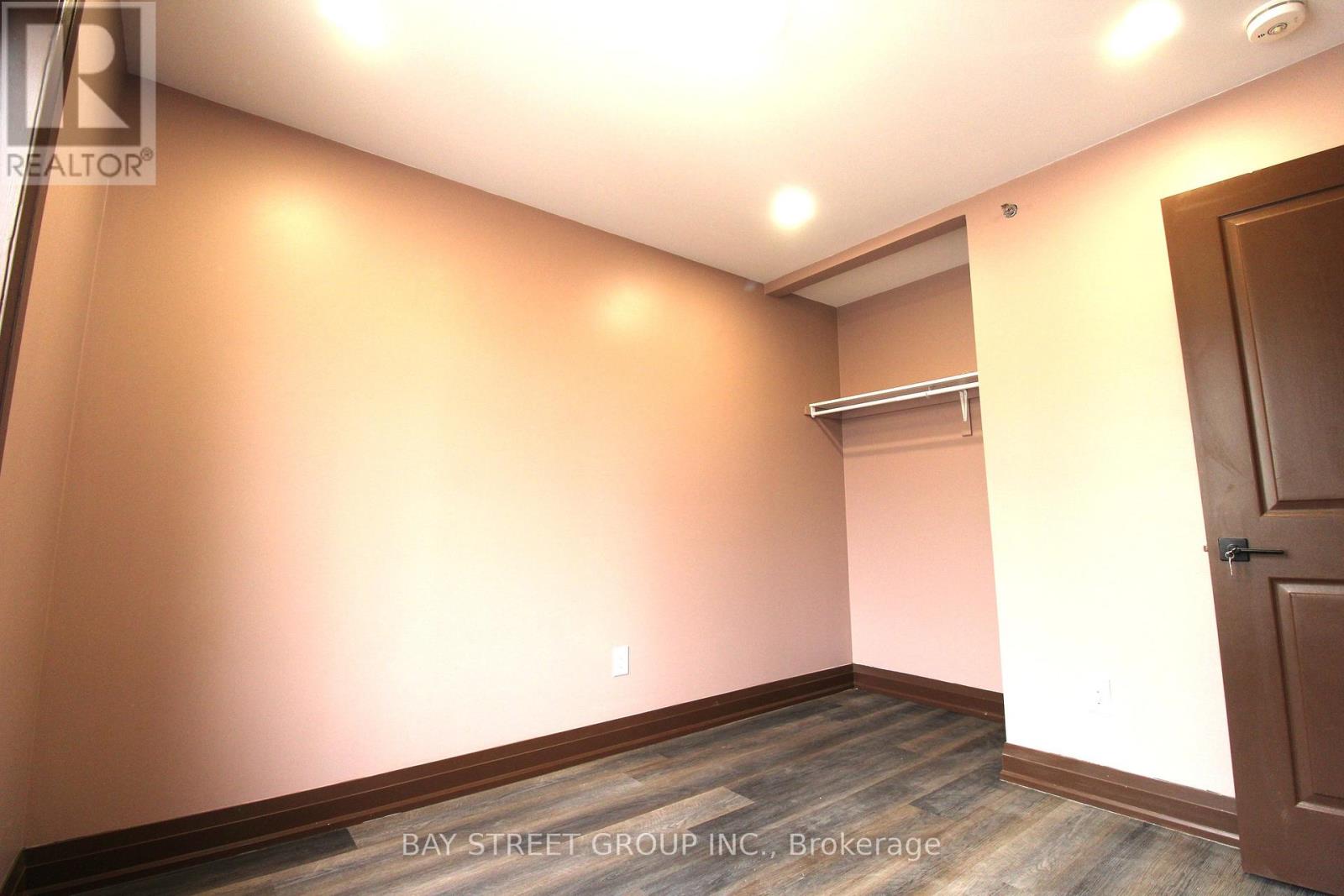108 Chatham Avenue, Toronto, Ontario M4J 1K7 - Photo 7 - E13481282