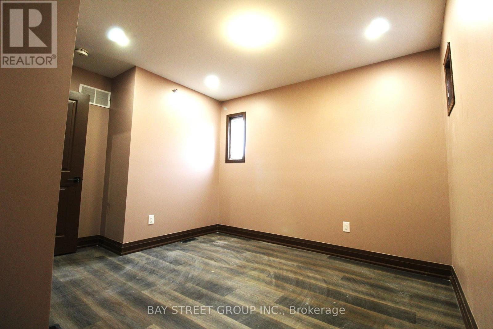 108 Chatham Avenue, Toronto, Ontario M4J 1K7 - Photo 9 - E13481282
