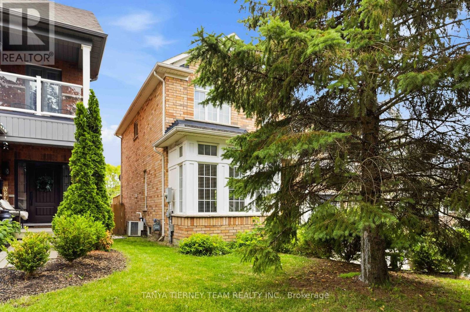 23 Cody Avenue, Whitby, Ontario  L1M 1K7 - Photo 2 - E13481286