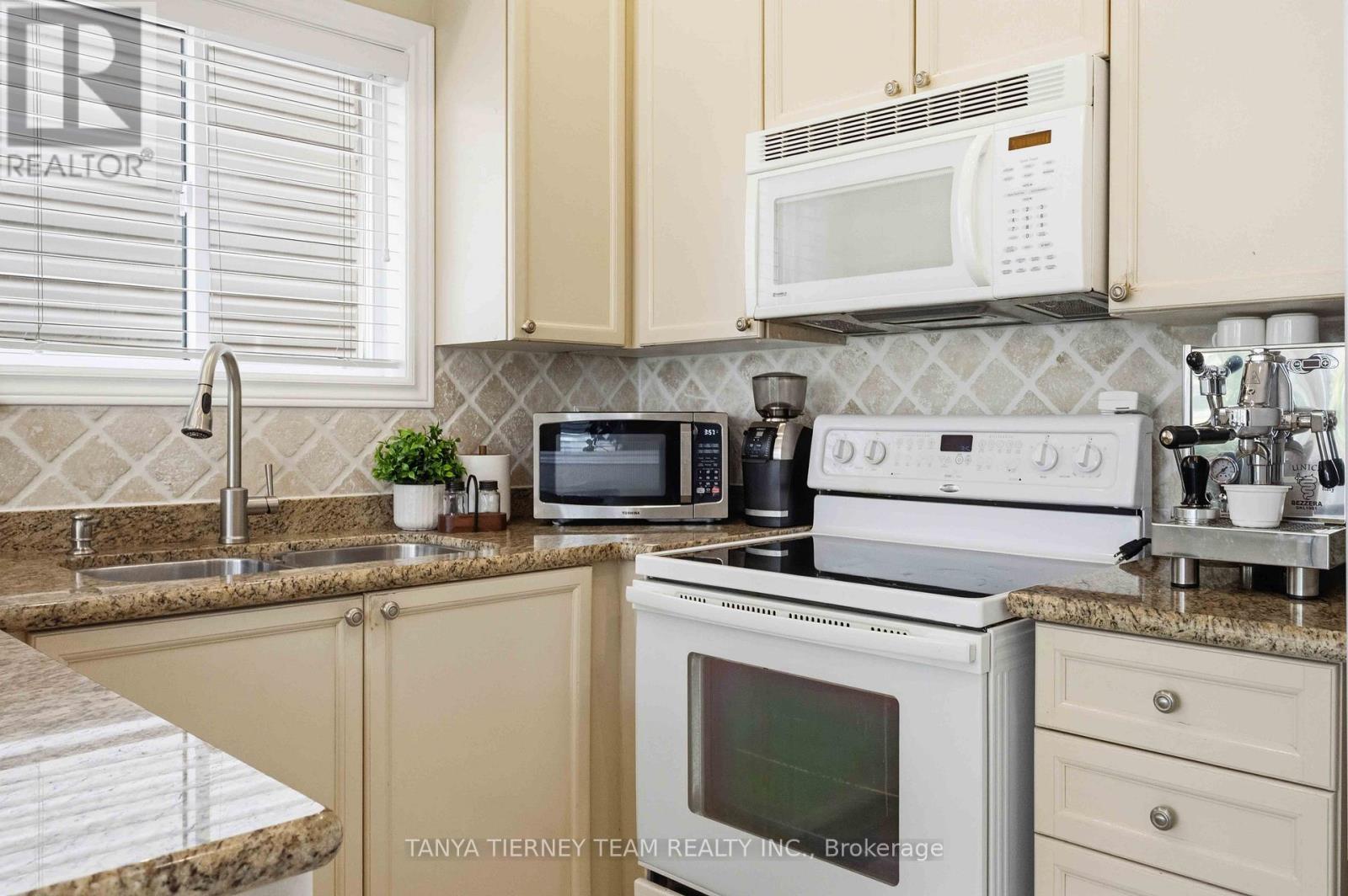 23 Cody Avenue, Whitby, Ontario  L1M 1K7 - Photo 24 - E13481286