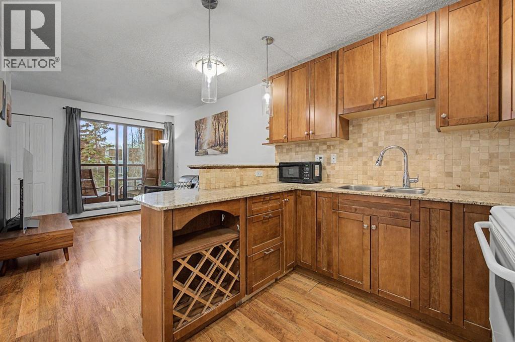 207, 2130 17 Street SW, Calgary, Alberta