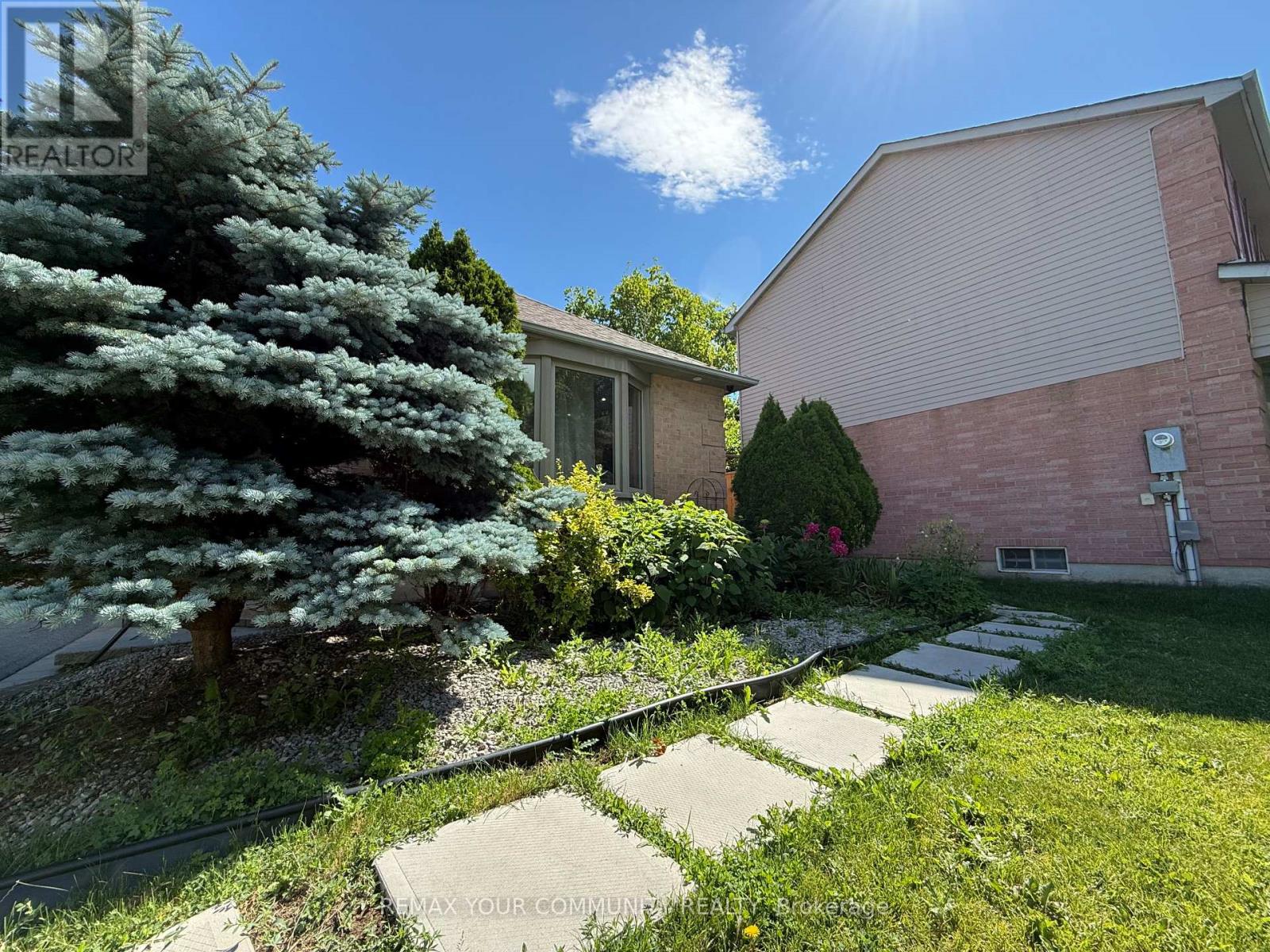 6 Albery Crescent, Aurora, Ontario L4G 5R4 - Photo 1 - N13481244