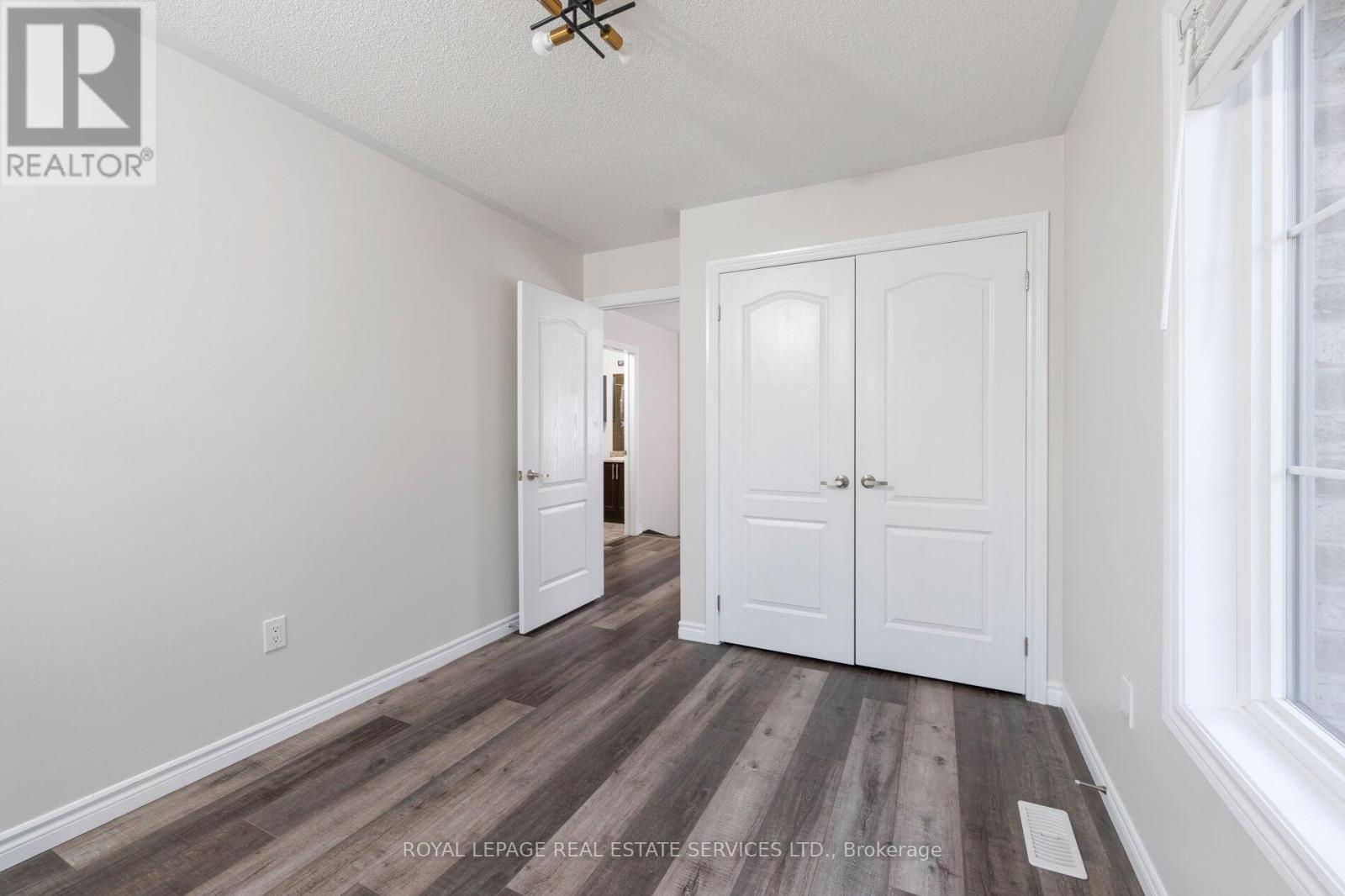 2425 Greenwich Drive, Oakville, Ontario  L6M 0S4 - Photo 28 - W13481168