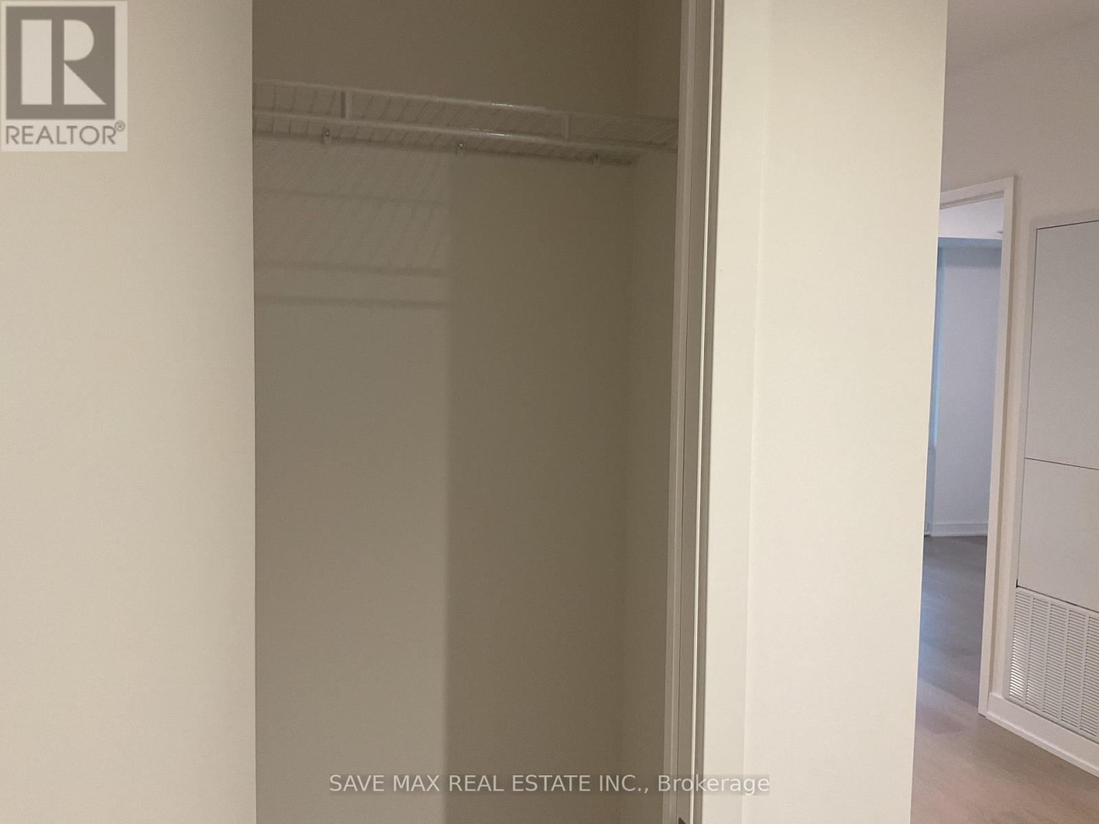 1312 - 448 BURNHAMTHORPE ROAD W, Mississauga, Ontario