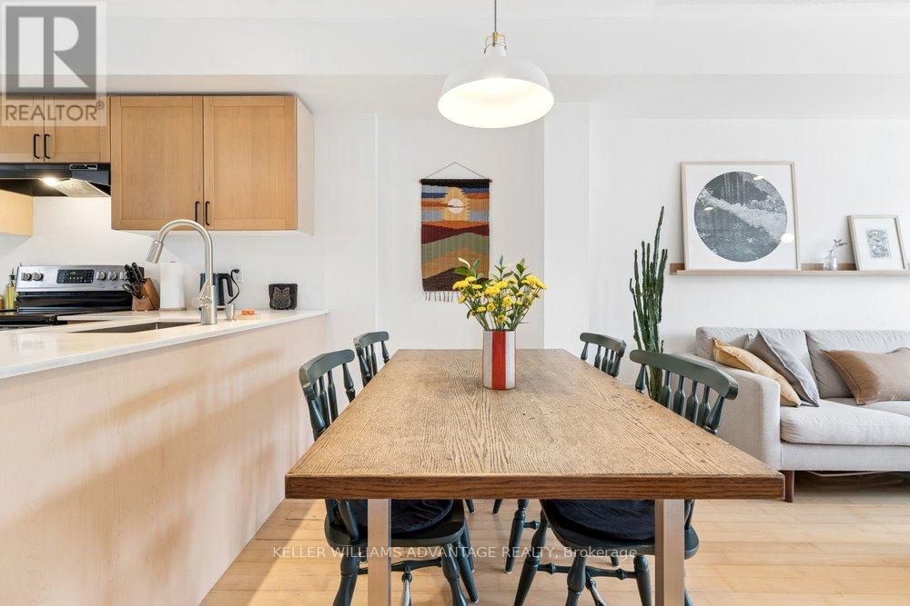 12 Connolly Street, Toronto, Ontario  M6N 5G3 - Photo 17 - W13481252
