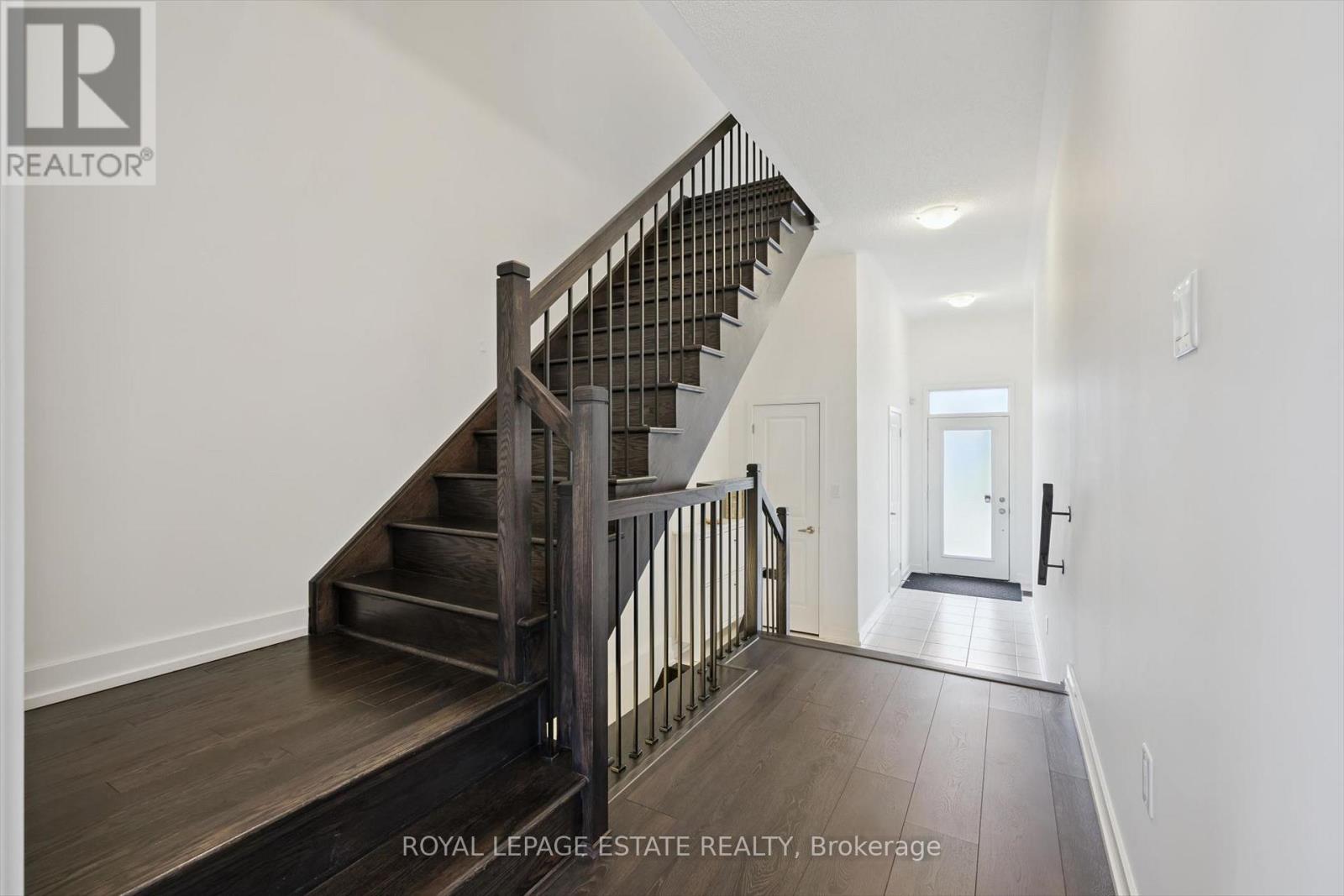 237 Fowley Drive, Oakville, Ontario  L6H 0P4 - Photo 3 - W13481318