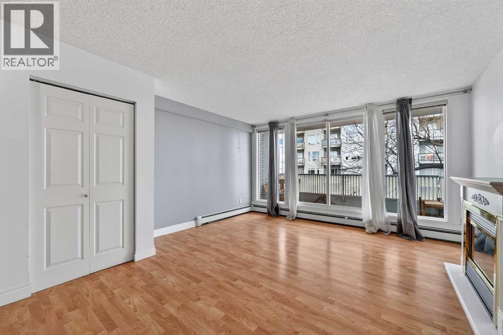 10, 1815 26 Avenue SW, Calgary, Alberta