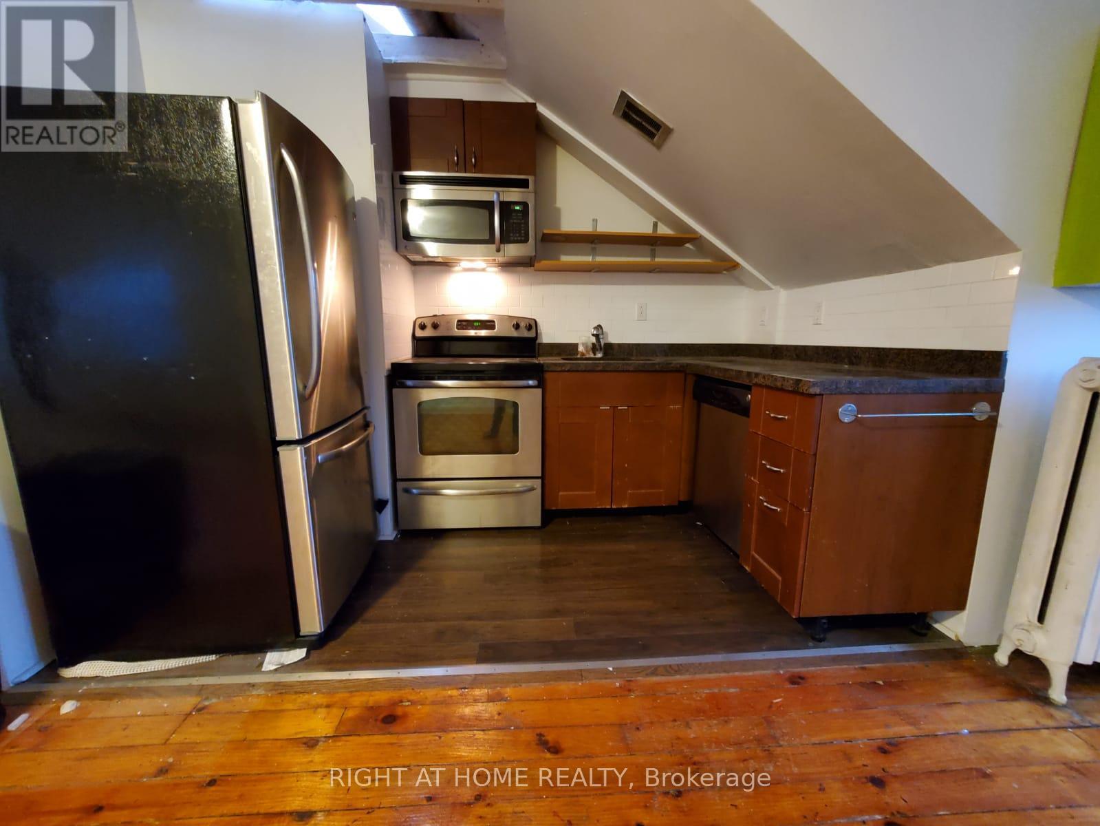 5 - 178 Spadina Road, Toronto, Ontario  M5R 2T8 - Photo 1 - C13481384