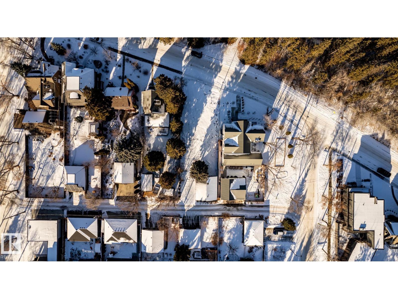 14307 Summit Dr NW, Edmonton, Alberta  T5N 3T1 - Photo 32 - E4495262