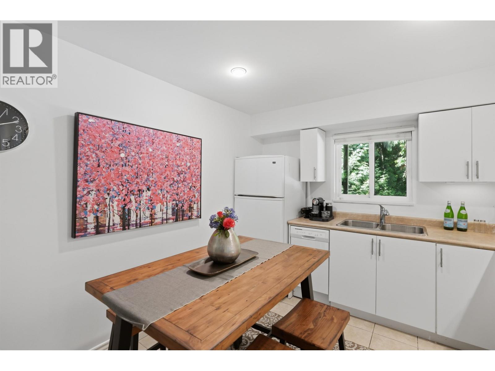 3693 Regent Avenue, North Vancouver, British Columbia  V7N 2C3 - Photo 31 - R3139128