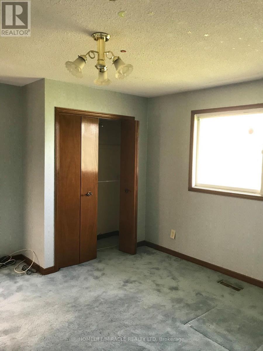 850 Chippenham Drive, Mississauga, Ontario  L5H 3S7 - Photo 22 - W13481342