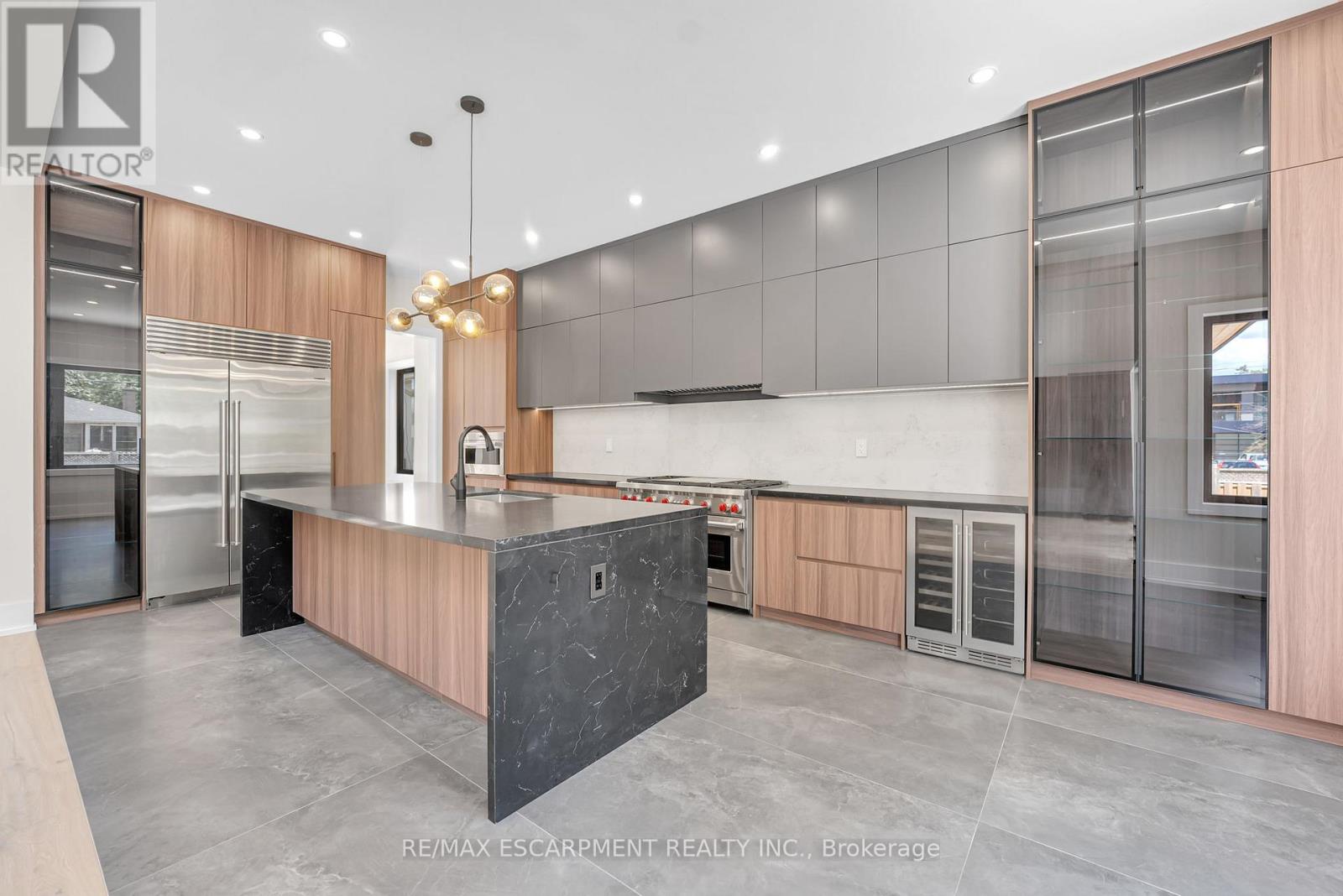 369 Wade Street, Oakville, Ontario  L6K 2A4 - Photo 16 - W13481348
