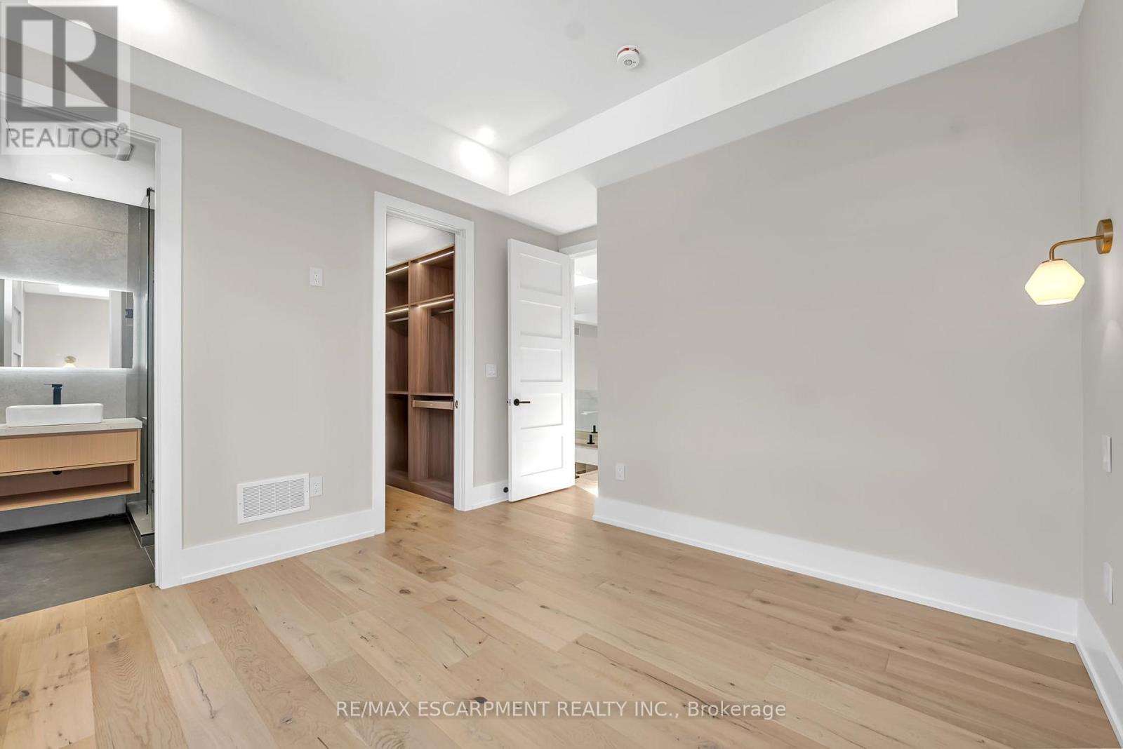 369 Wade Street, Oakville, Ontario  L6K 2A4 - Photo 29 - W13481348