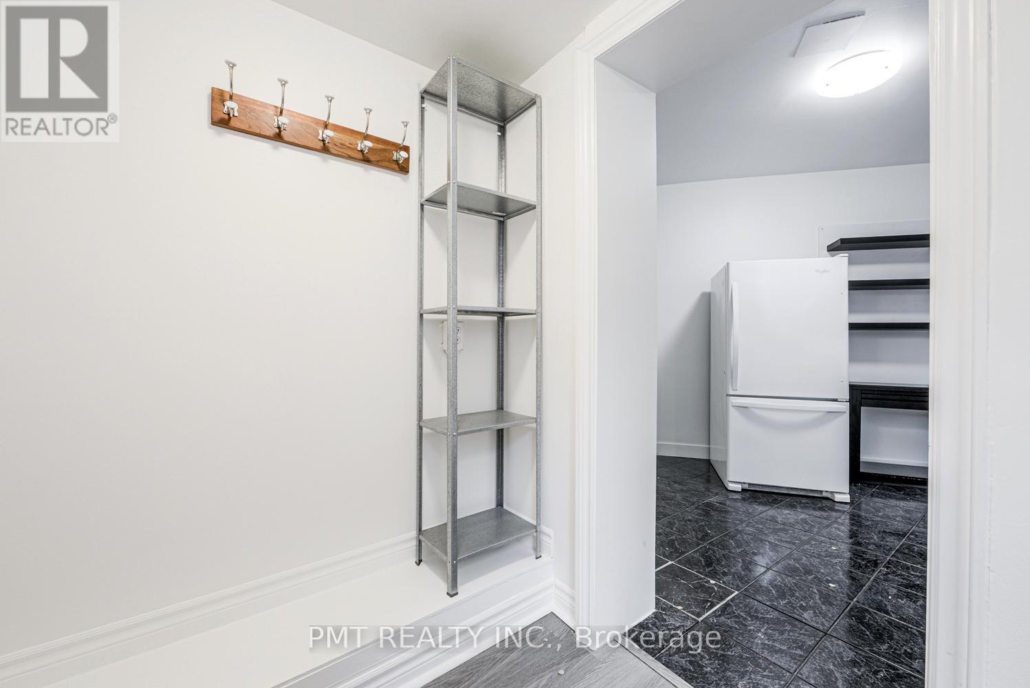 Main - 2045 Davenport Road, Toronto, Ontario  M6N 1C5 - Photo 15 - W13481366