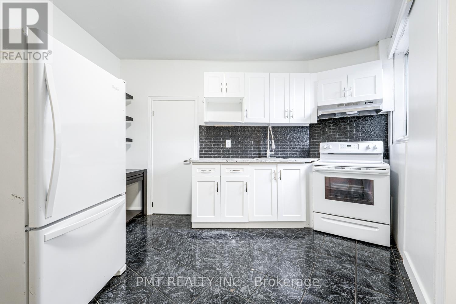 Main - 2045 Davenport Road, Toronto, Ontario  M6N 1C5 - Photo 17 - W13481366