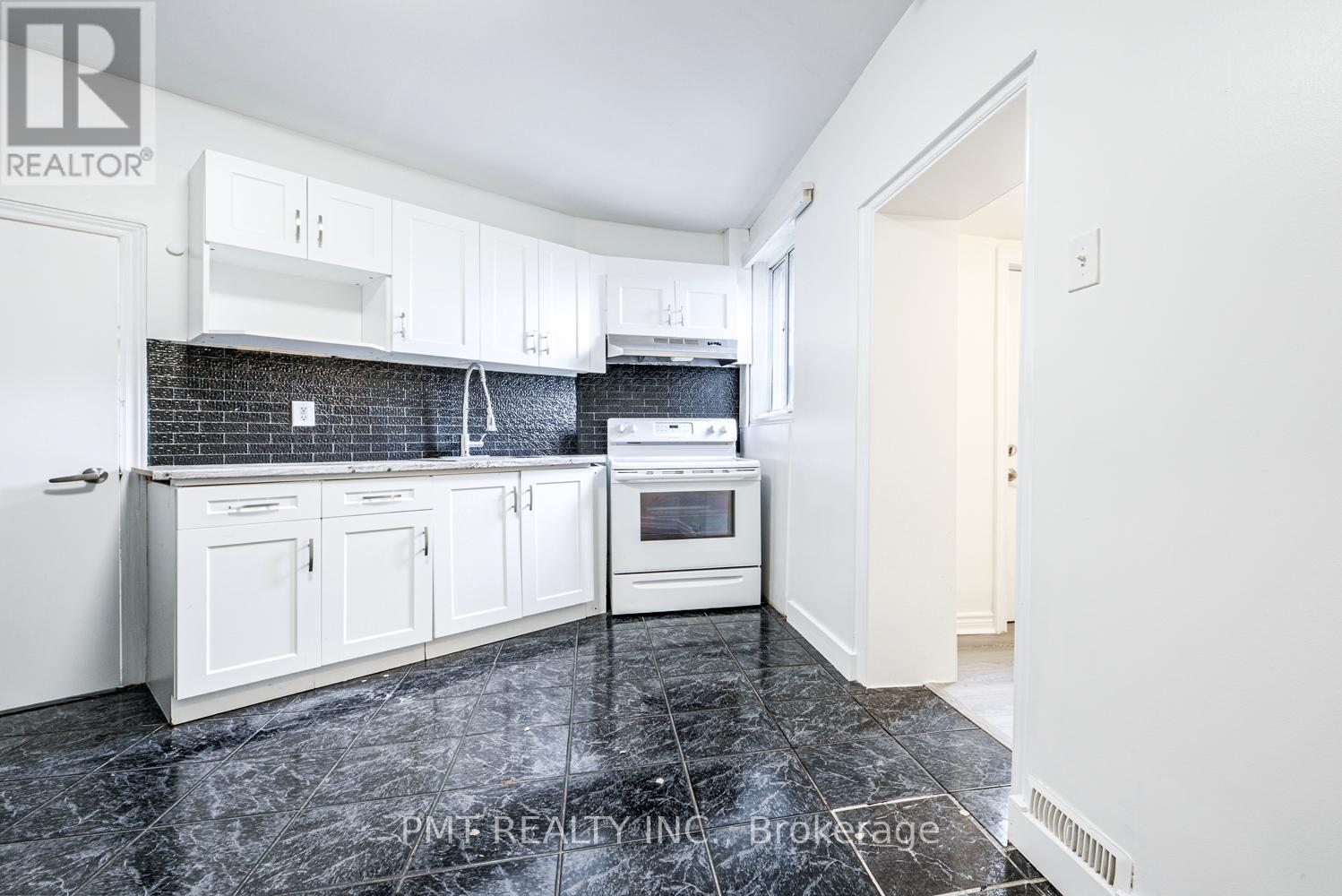 Main - 2045 Davenport Road, Toronto, Ontario  M6N 1C5 - Photo 18 - W13481366