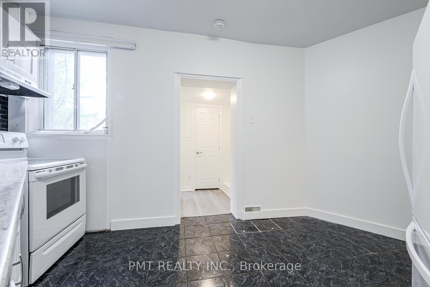 Main - 2045 Davenport Road, Toronto, Ontario  M6N 1C5 - Photo 20 - W13481366